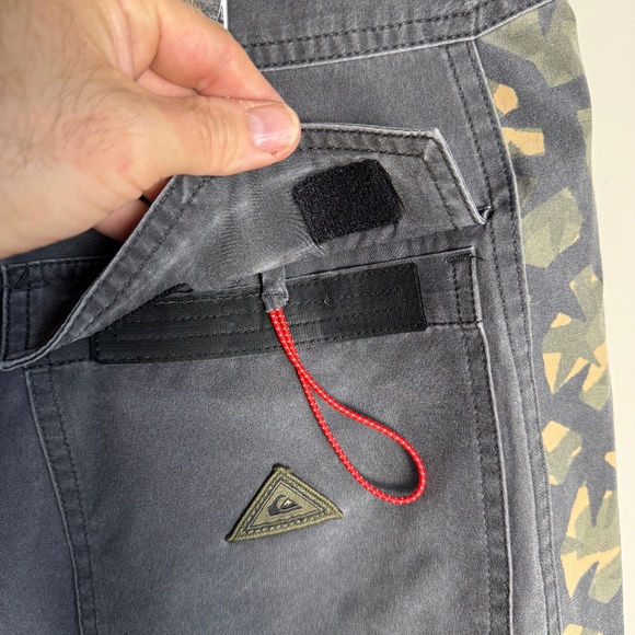 Quiksilver Highline Men's Hybrid Board Shorts Gray 38 Beach Surf Skateboard‎ - Picture 6 of 12